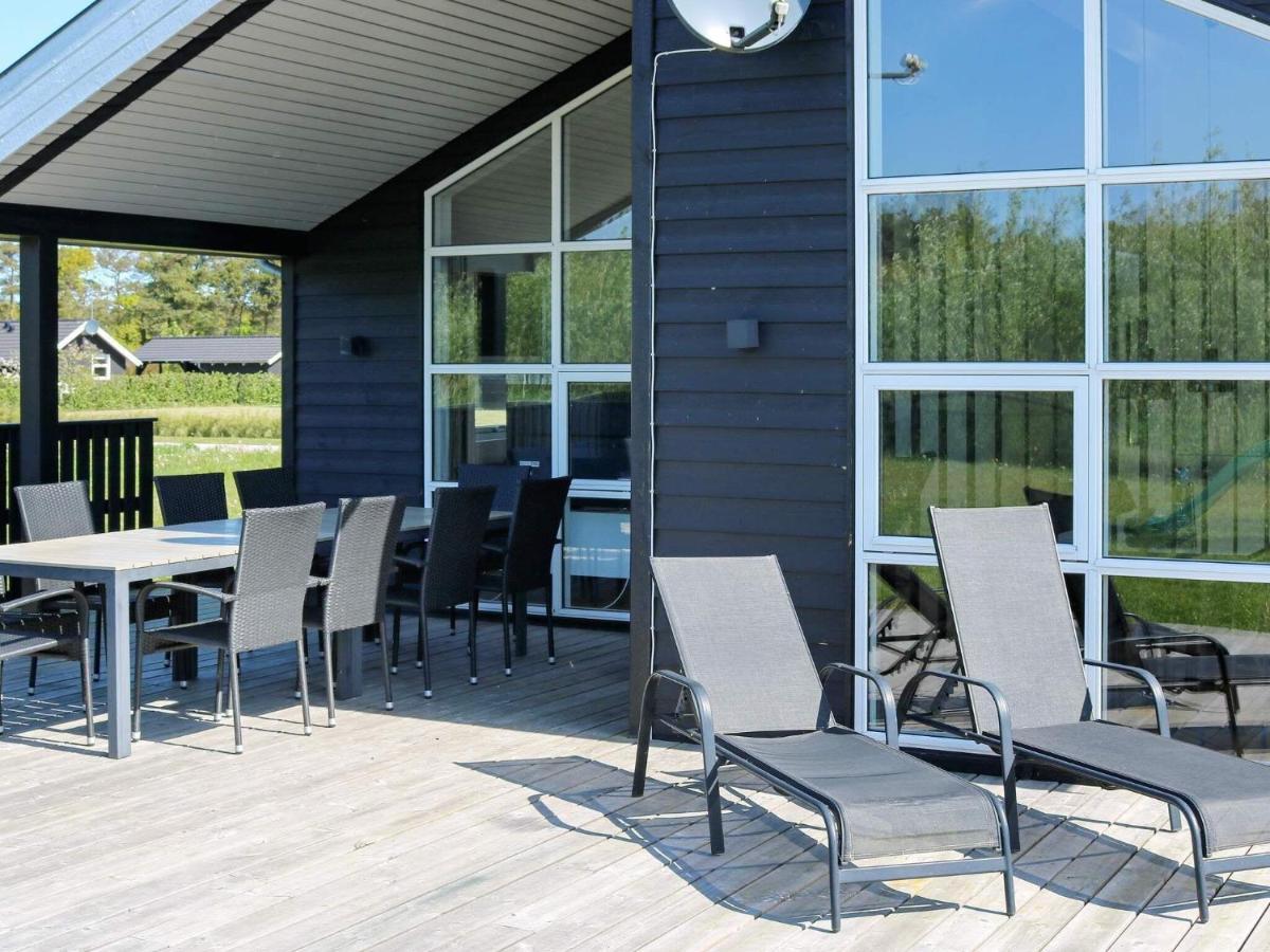 8 Person Holiday Home In Hadsund 外观 照片